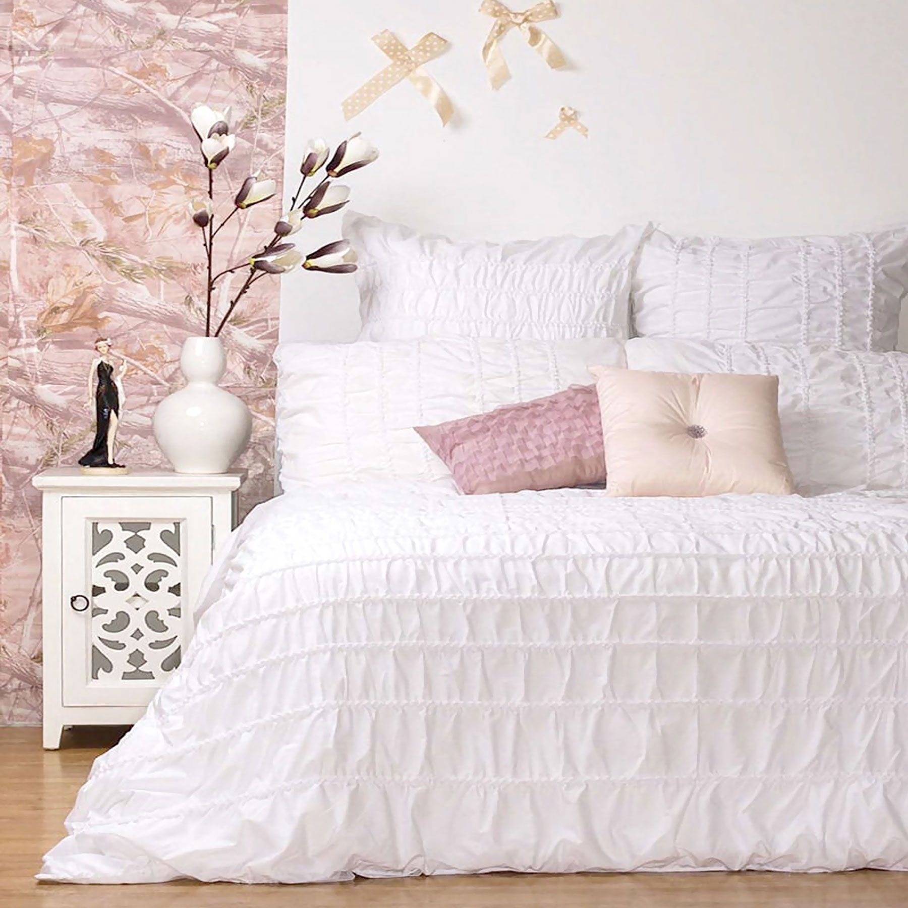 White quilt 2025 cover set