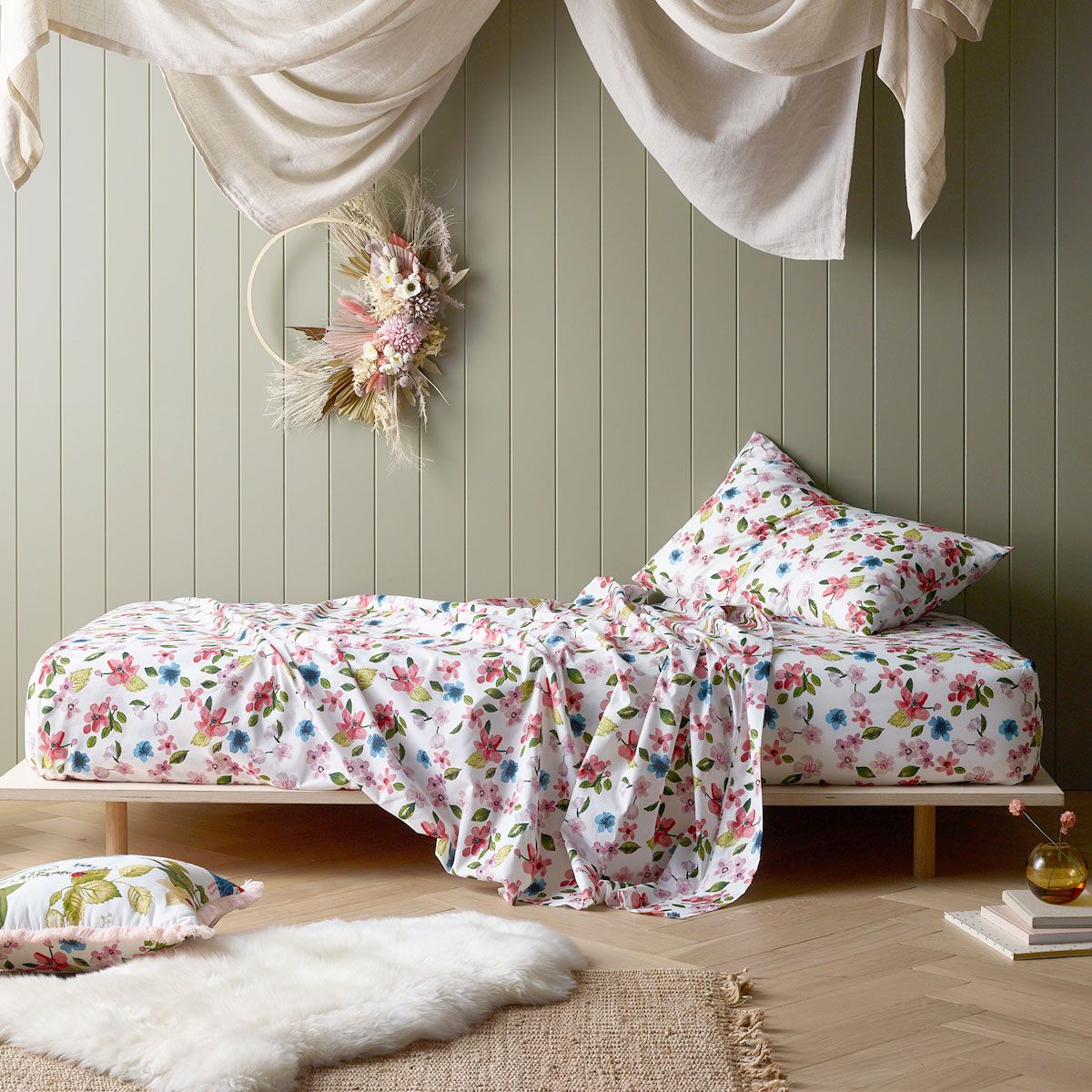 Habitat pillowcases store