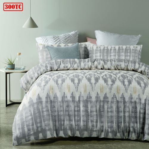 300TC Rufus Grey Jacquard Quilt Cover Set by Accessorize