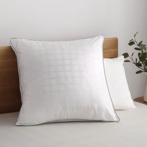 Deluxe Hotel European Pillow 65 x 65 cm by Accessorize