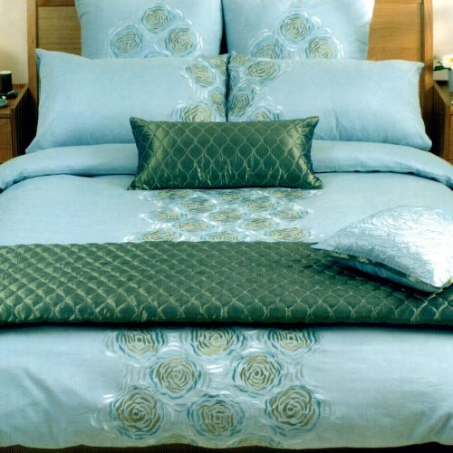250TC Amarante Teal Embroidered Quilt Cover Set Queen by Canterbury