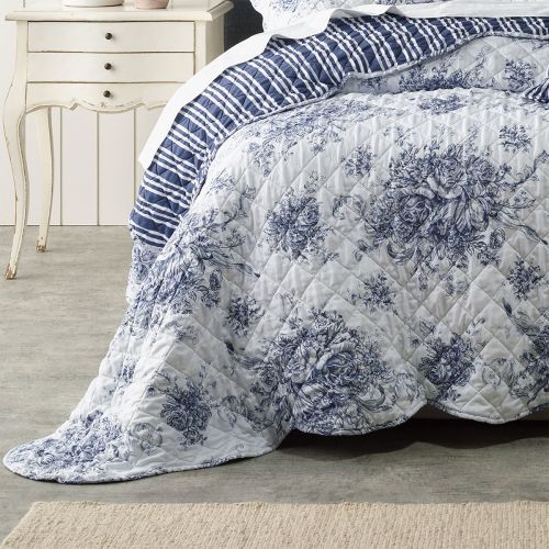 Amorette Blue Polyester Bedspread Set by Bianca