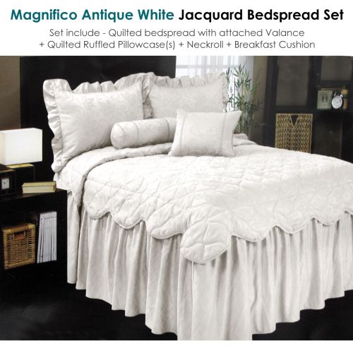 Magnifico Antique White Jacquard Bedspread Set by Phase 2