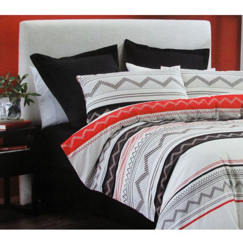 Zaire Tribal Easy Care Quilt Cover Set by Belmondo