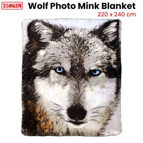 350gsm Wolf Photo Mink Blanket 220 x 240 cm by J.elliot