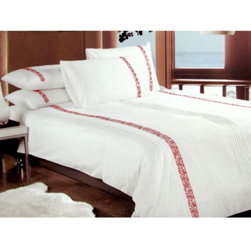 350TC Haze Red Cotton Embroidered Quilt Cover Set by Metropolitan