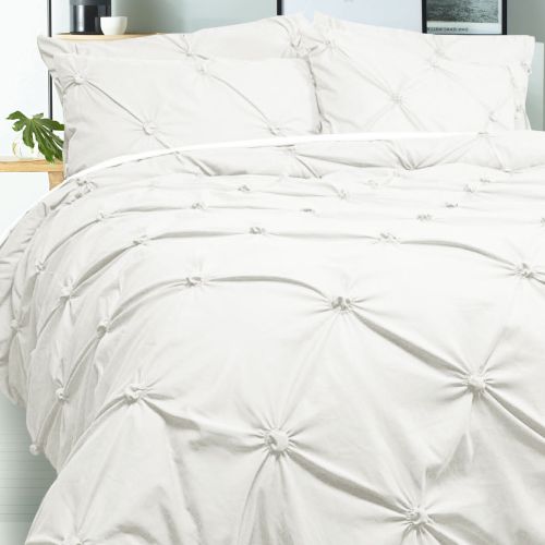 Puffy Quilt Cover Set White by Accessorize