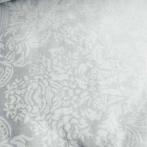 Damask White Elegant Polyester Jacquard Table Runner 38 x 90 cm