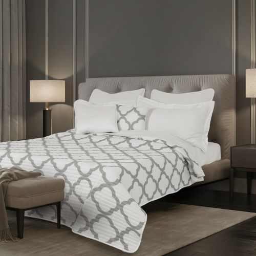 Royal Comfort Bamboo Cooling Reversible 7 Piece Comforter Set Bedspread - Queen - White