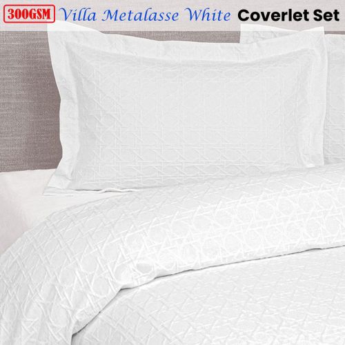 Villa Matelasse White Coverlet Set by Jason