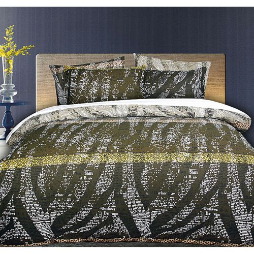 Zig Zag Quilt Cover Set by Accessorize