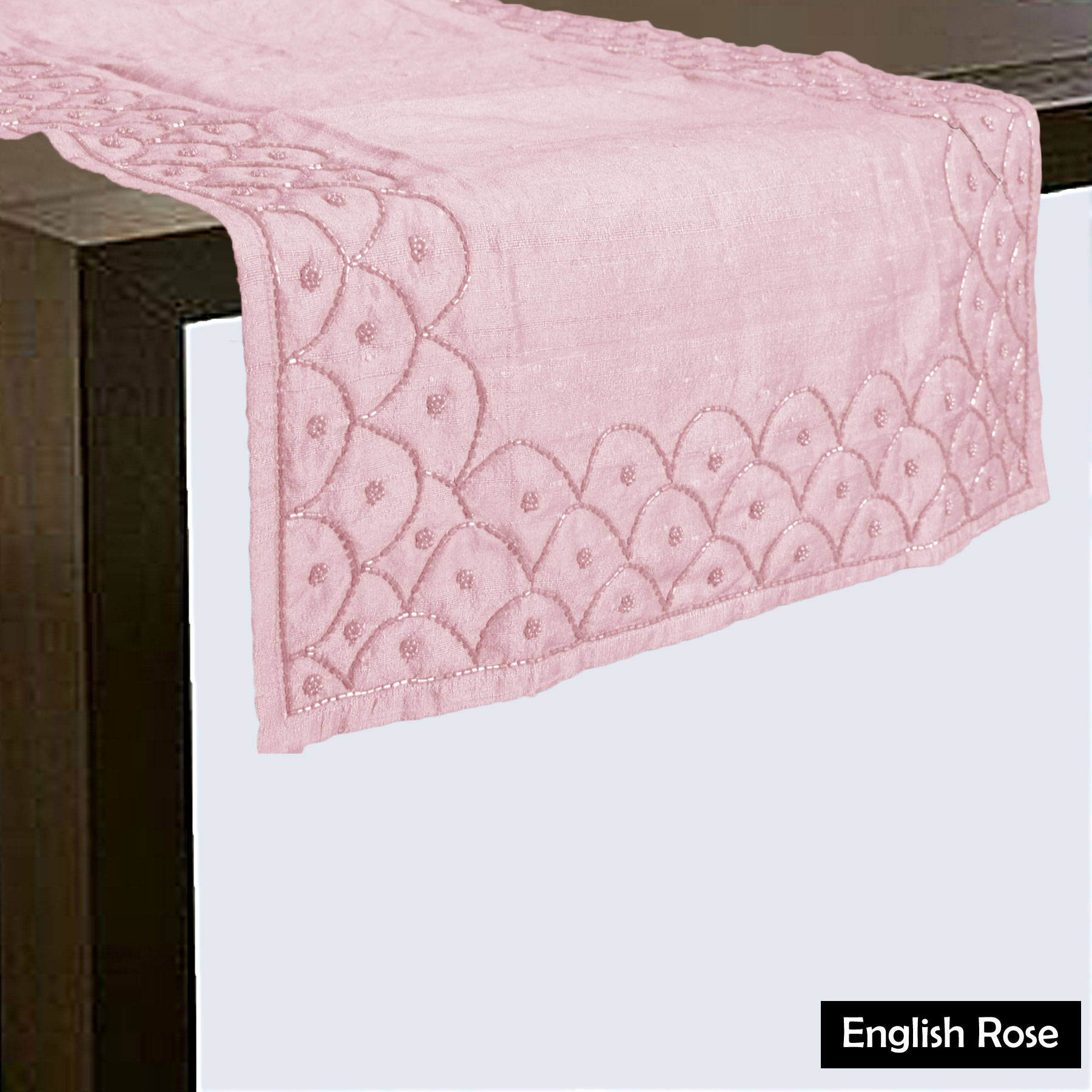 Hand Crafted Silk Blend Beaded Table Runner - Foto 7 di 8