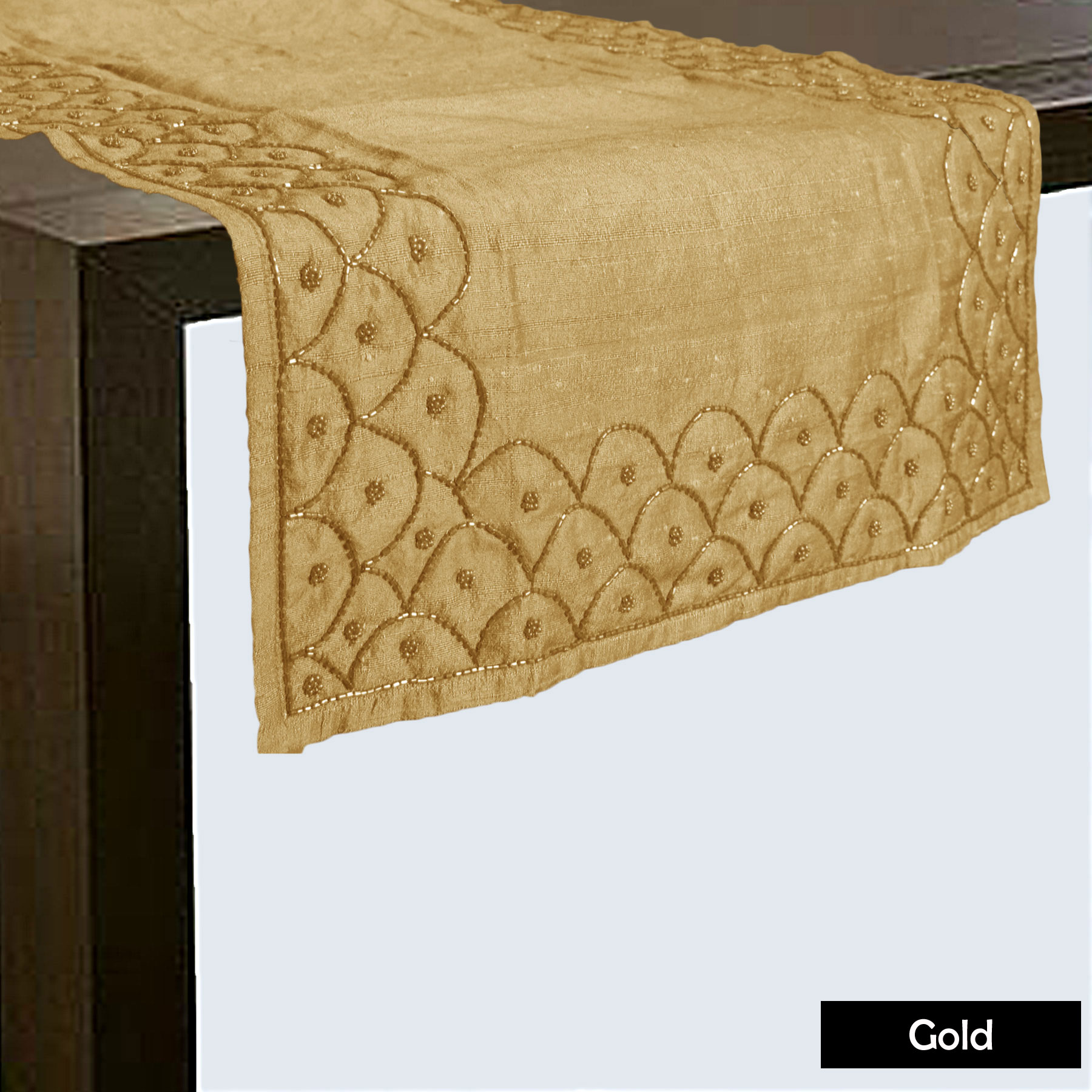 Hand Crafted Silk Blend Beaded Table Runner - Foto 3 di 8